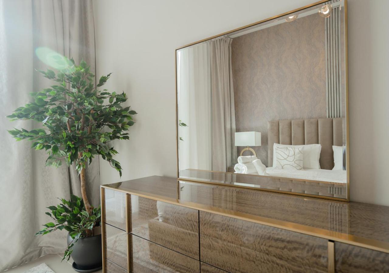 Apartment Nasma Luxury - Harbour Gate Tower 1