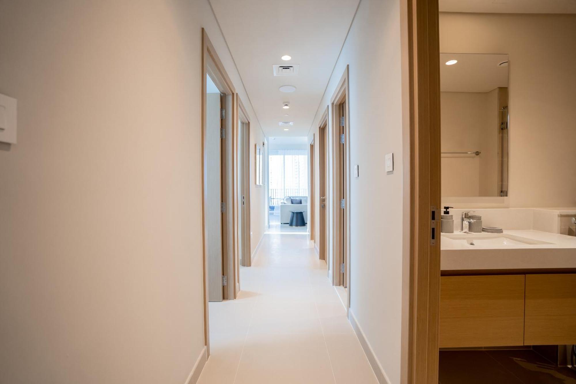 Nasma Luxury - Harbour Gate Tower 1 *